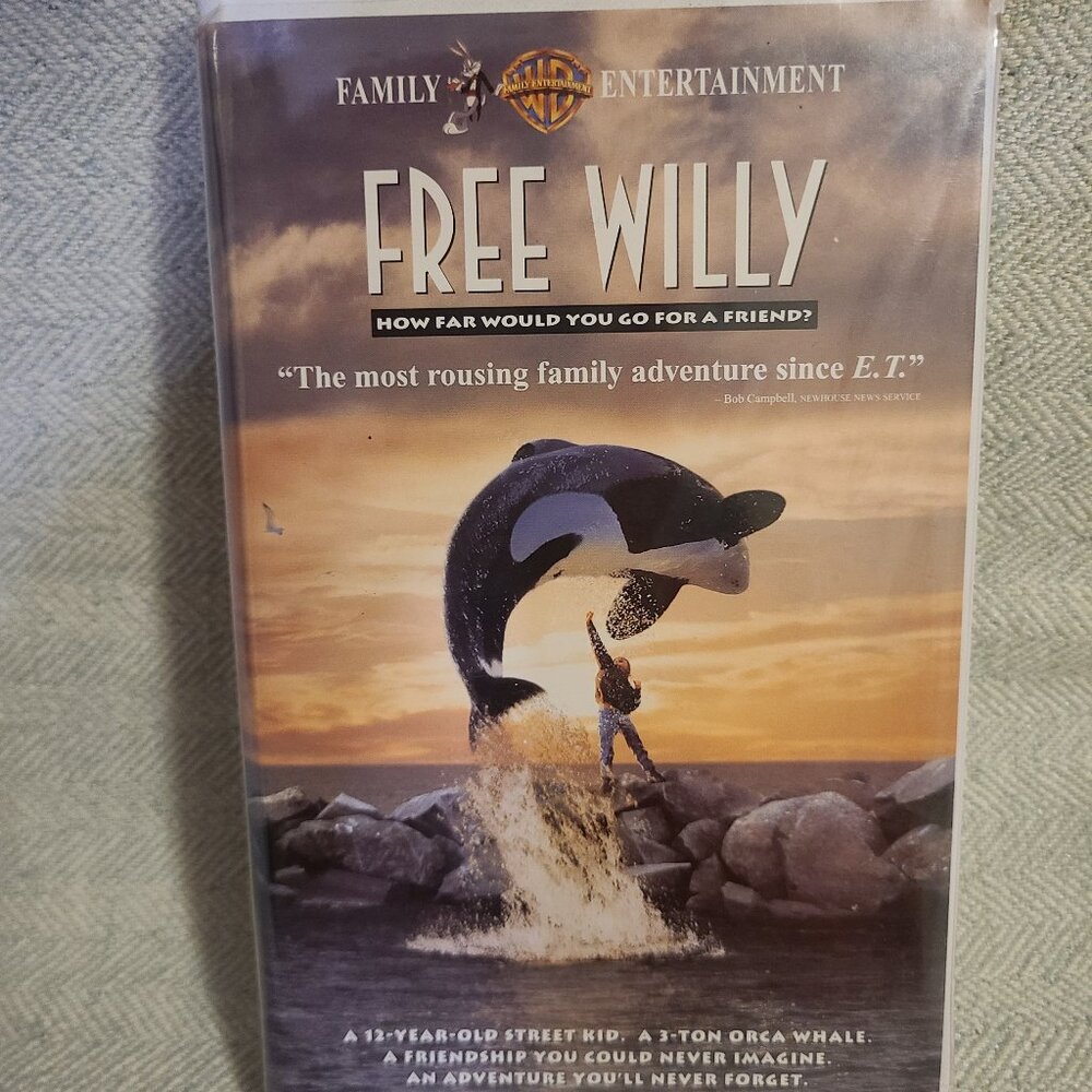 Free Willy VHS
